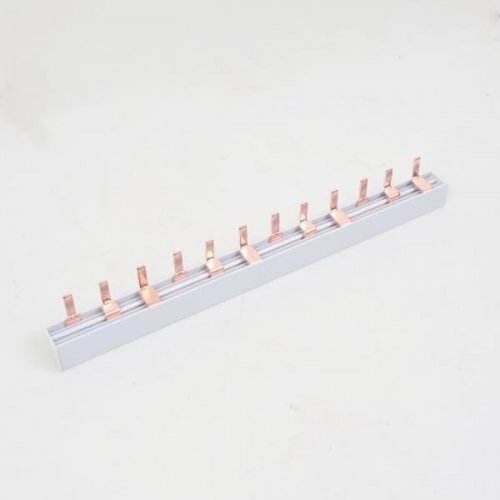 Шина соединительная типа PIN для 3-ф нагр. 63А 18 мод. DKC