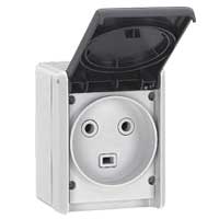Plexo Розетка IP44 2К+З 32А